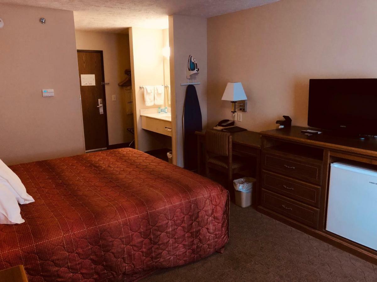 Shenandoah Inn & Suites Ngoại thất bức ảnh